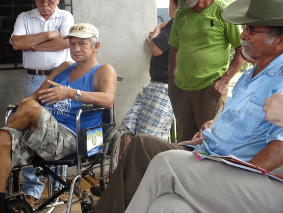 Jacobo and cooperative members WEB